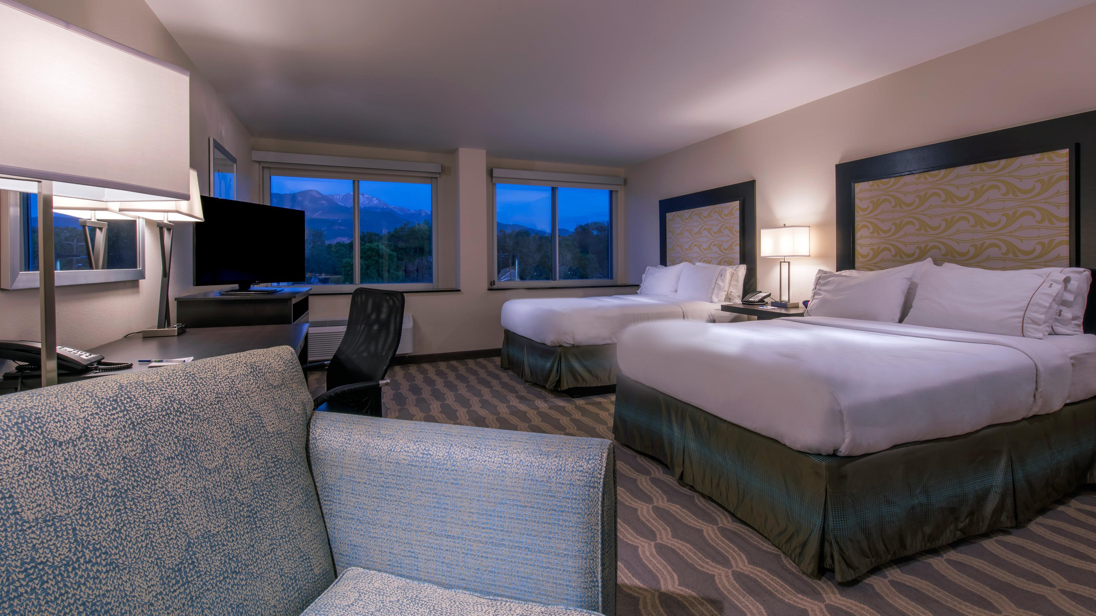 Holiday Inn Express & Suites Colorado Springs Central By Ihg Dış mekan fotoğraf