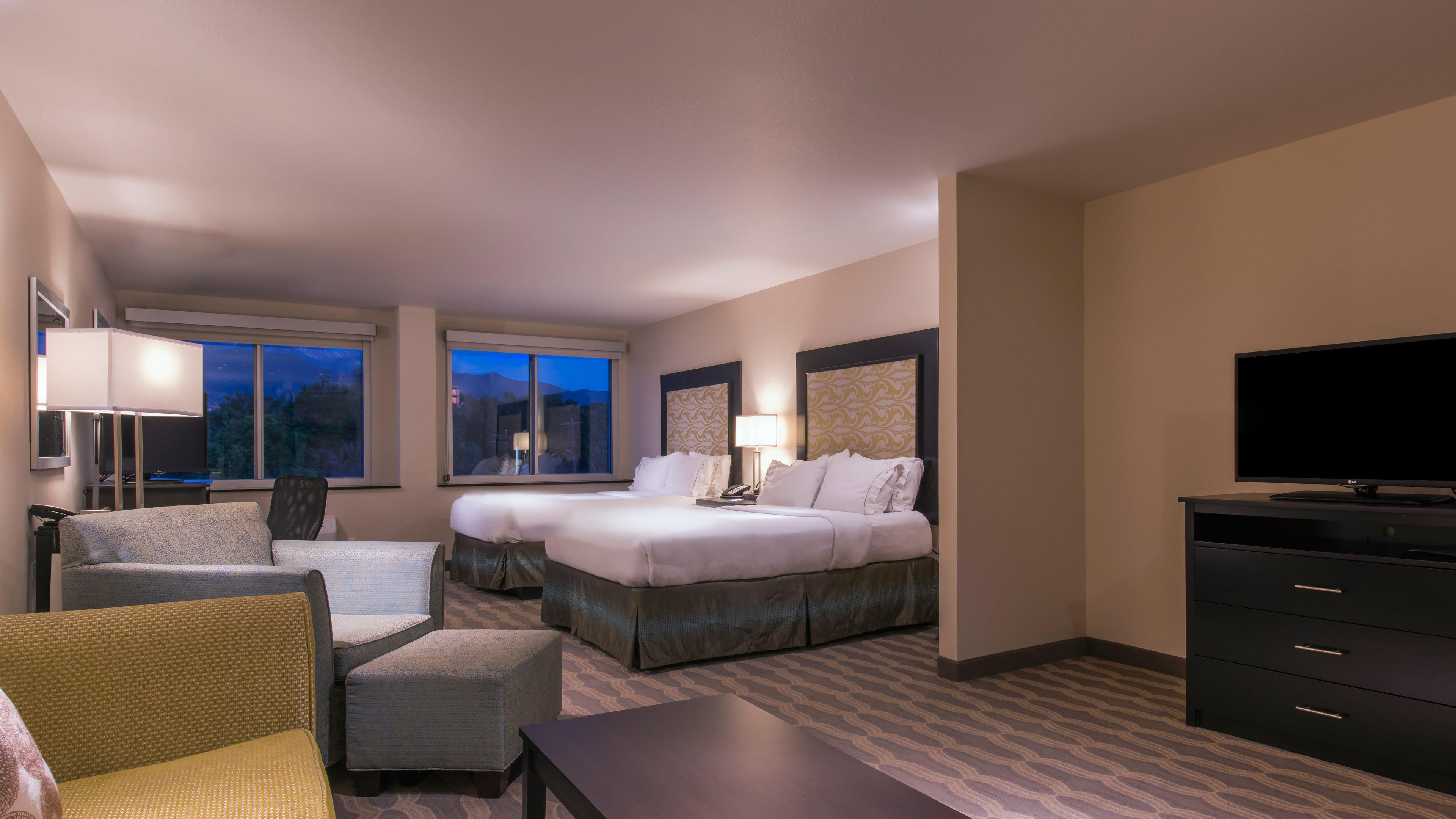 Holiday Inn Express & Suites Colorado Springs Central By Ihg Dış mekan fotoğraf